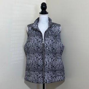 Michel kors || Woman’s animal print puffer Vest size large